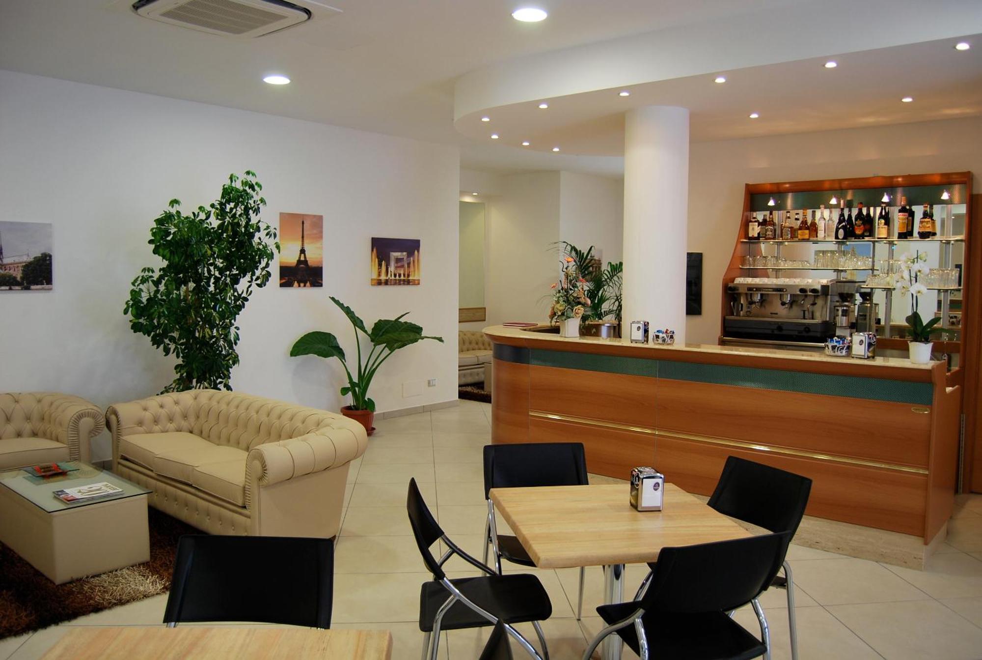Nereto Hotel Europa מראה חיצוני תמונה