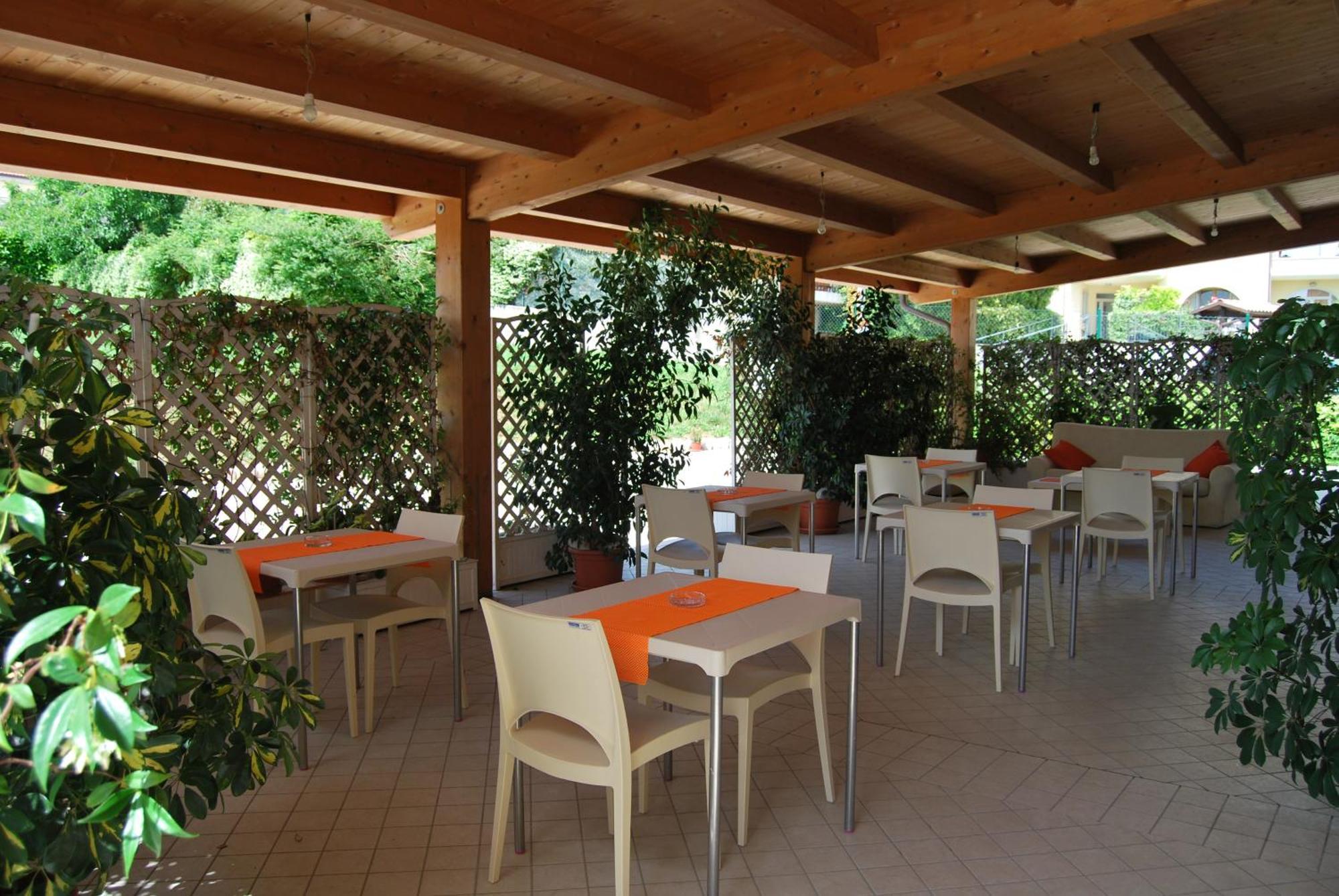 Nereto Hotel Europa מראה חיצוני תמונה