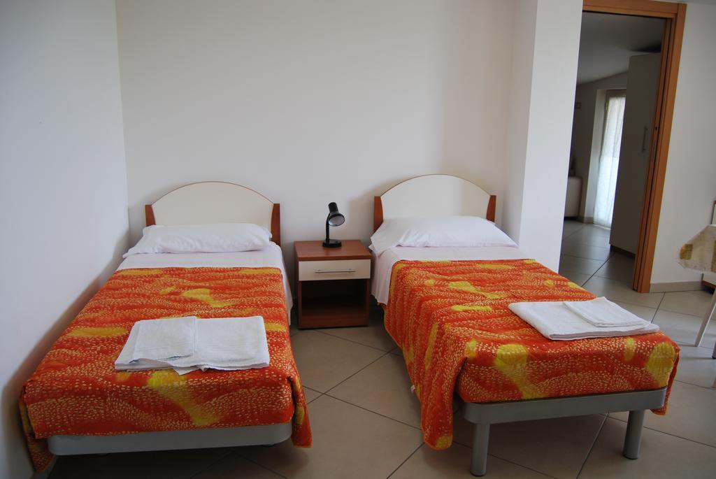 Nereto Hotel Europa חדר תמונה