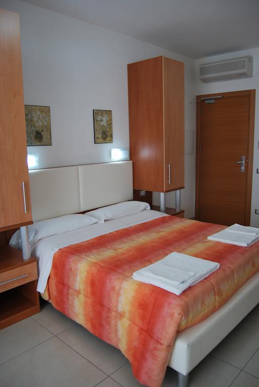 Nereto Hotel Europa חדר תמונה